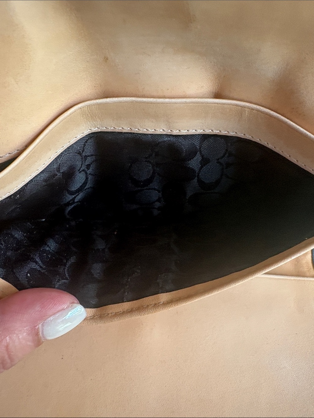 Vintage Coach Black Leather Wallet with Iconic Silver Buckle - Picture 9 of 16